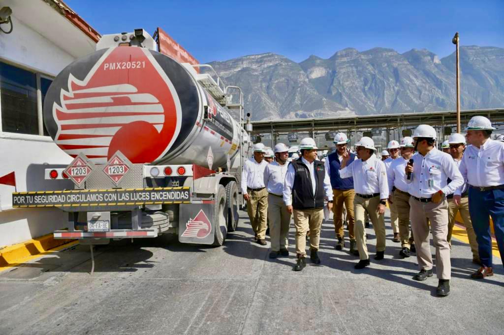 Visita Director De Pemex Terminales De Almacenamiento De Saltillo Y