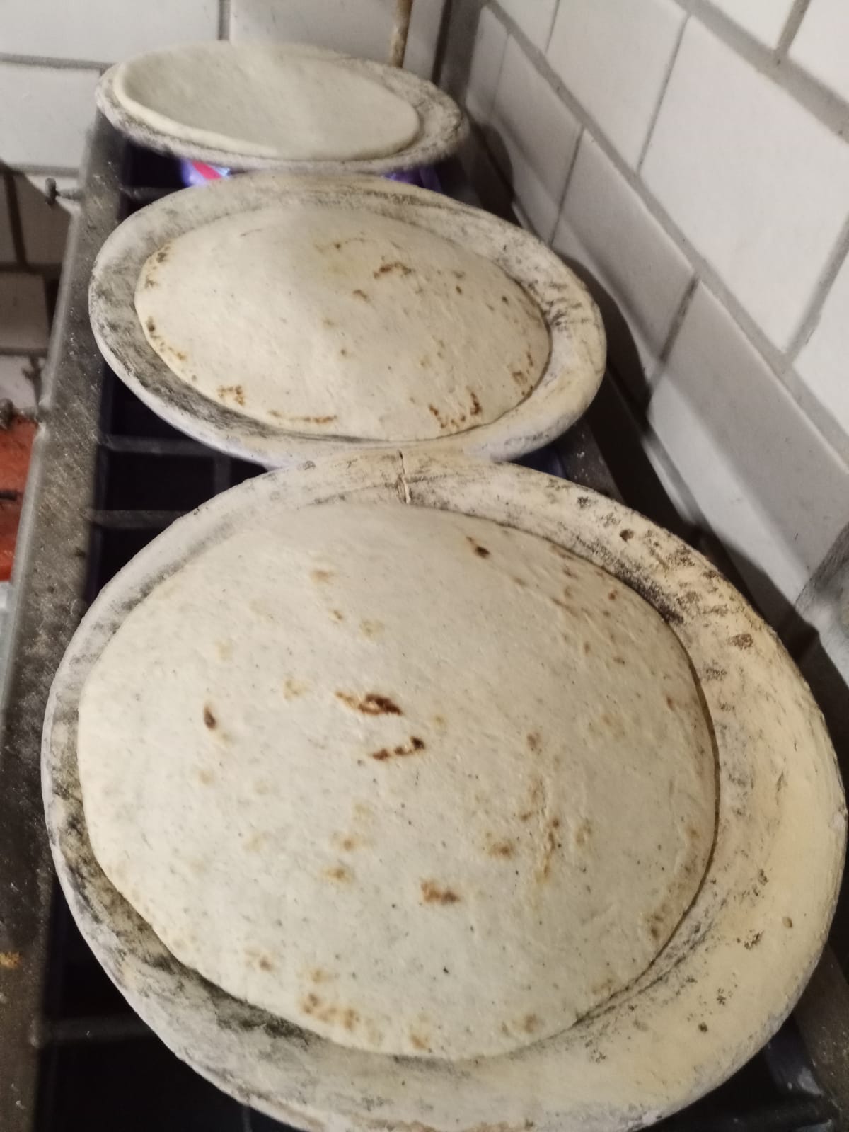 Tortilla gruesa, maíz, yuca y un peculiar sabor