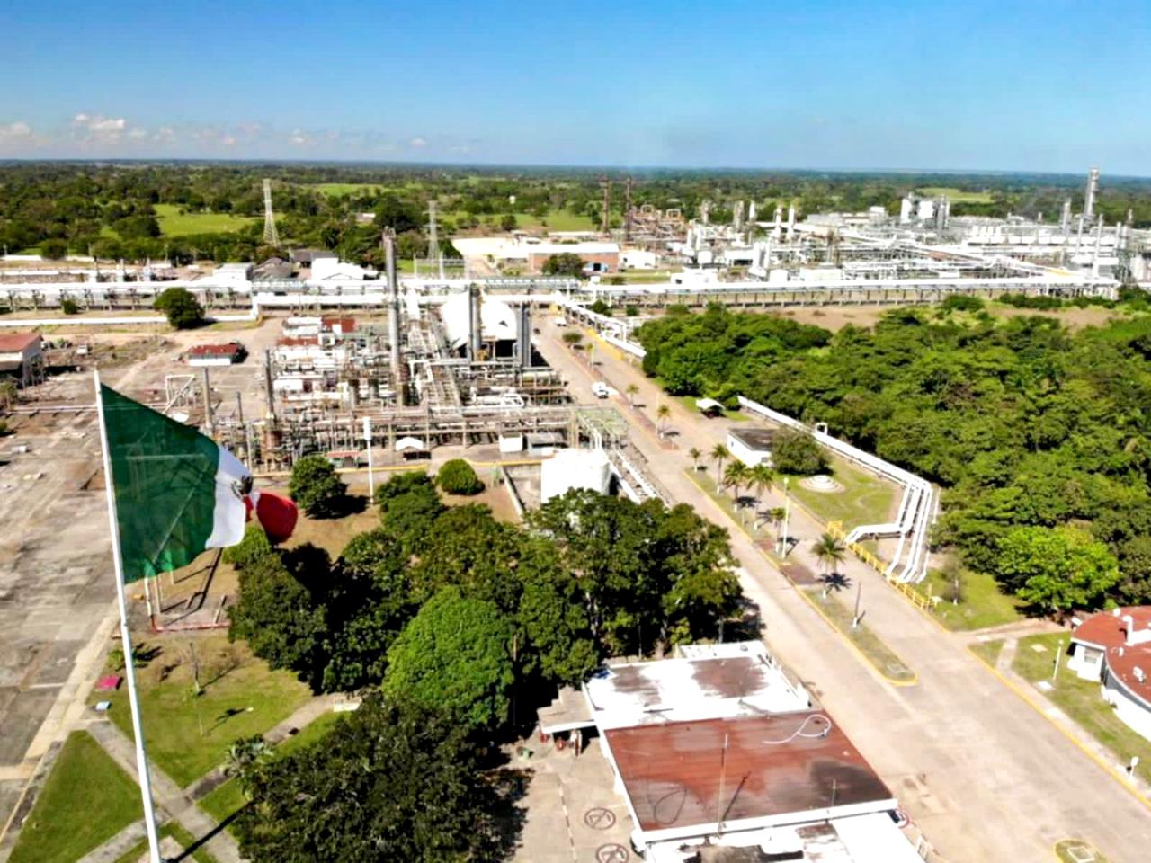 Recibirá complejo de Ciudad Pemex 2 mmdp de inversión