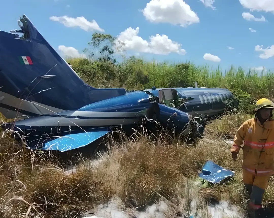 Avioneta Se Sale De La Pista Al Aterrizar En El Lencero Veracruz