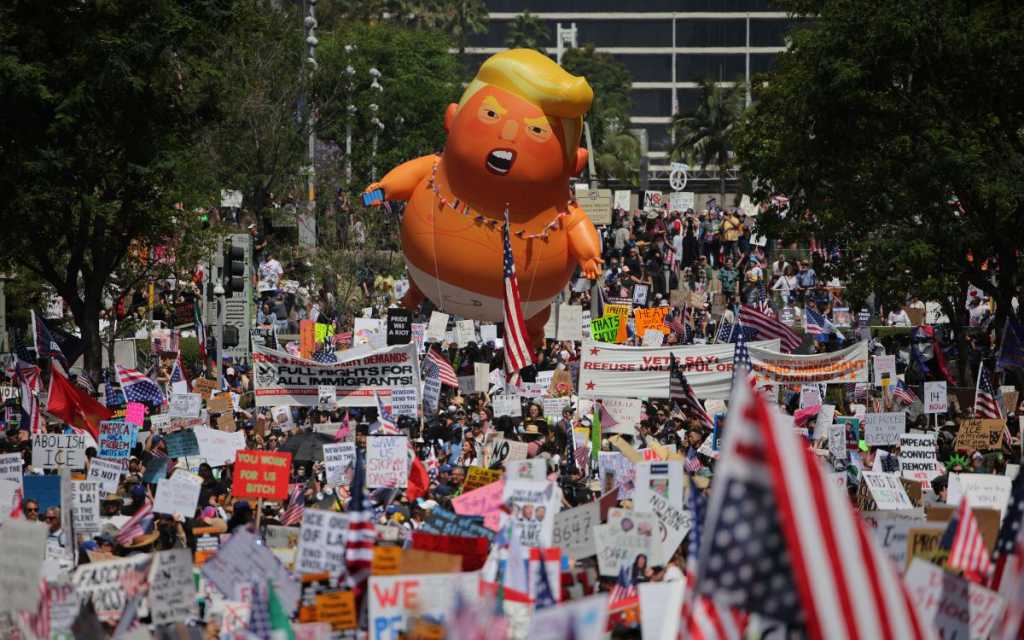 Miles protestan contra Trump en el ‘No Kings Day’; cancelan marchas en ...