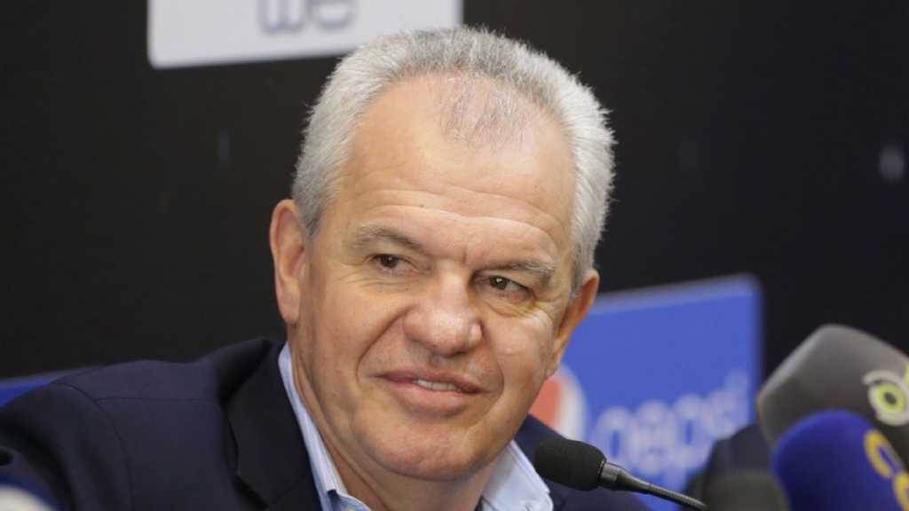 Javier Aguirre recuerda su polémico cruce con Anthony Gordon en su presentación con Valencia - Novedades de Tabasco